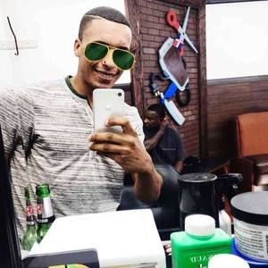 Meet your Posher, Elys alberto